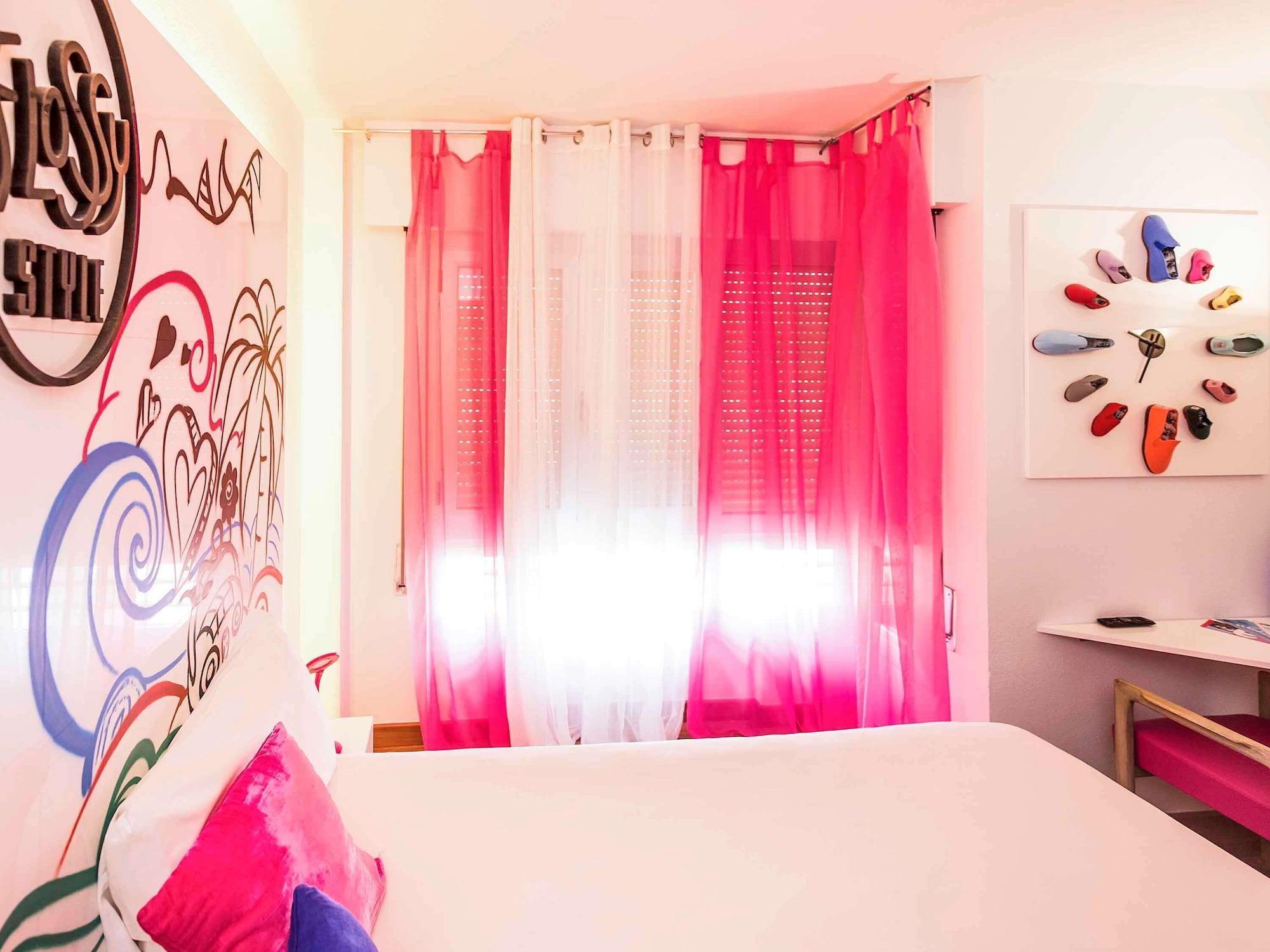 Hotel Ibis Styles La Rioja Arnedo Bagian luar foto
