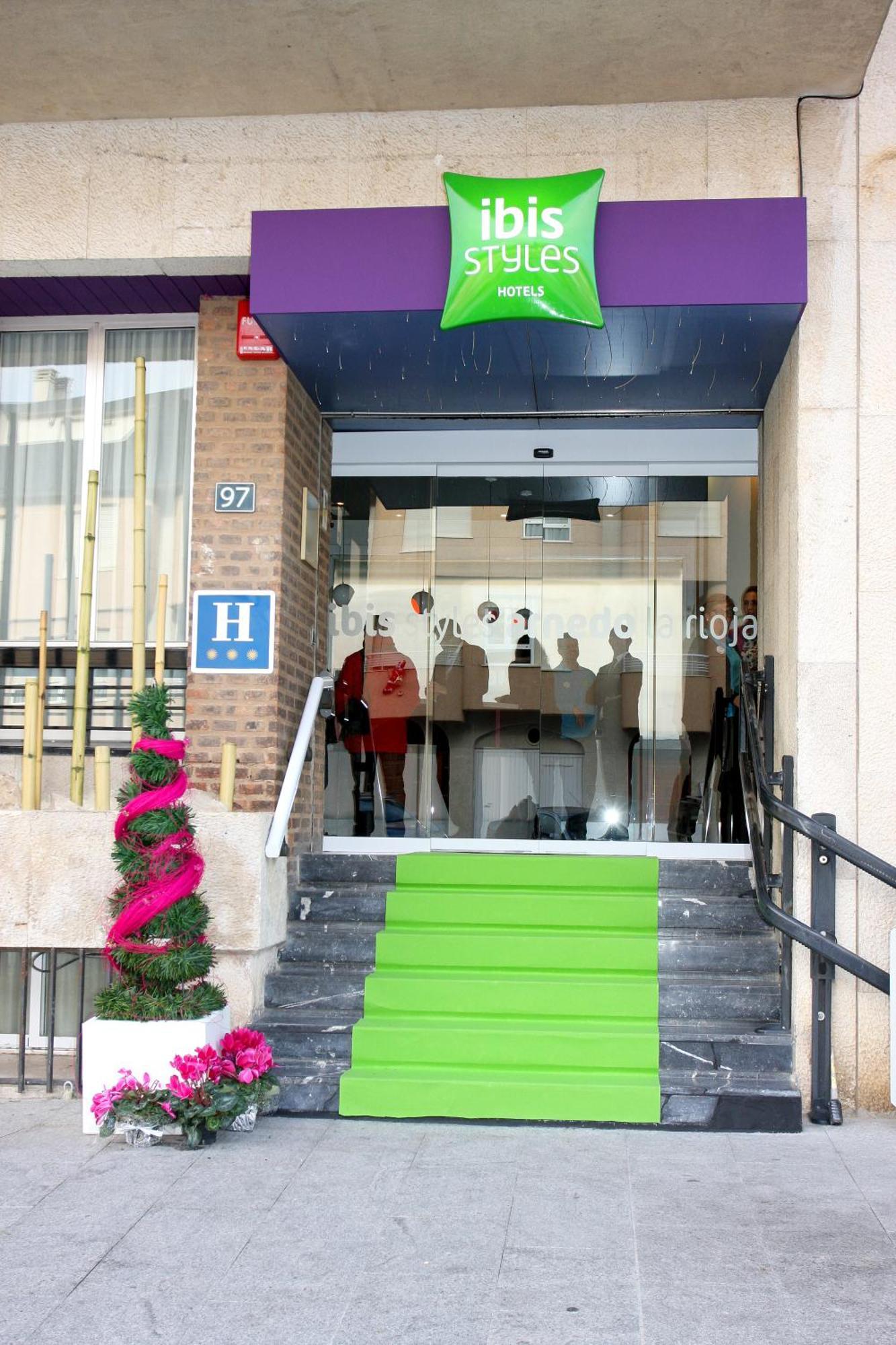 Hotel Ibis Styles La Rioja Arnedo Bagian luar foto