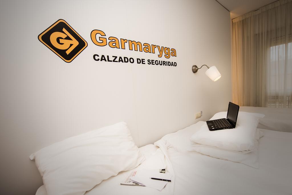 Hotel Ibis Styles La Rioja Arnedo Bagian luar foto